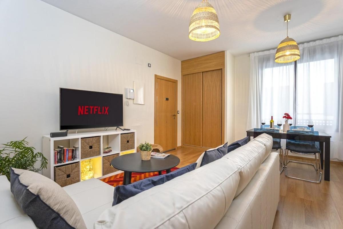 -Malagasunapts- Privateterrace Freeparking Pool Exteriör bild