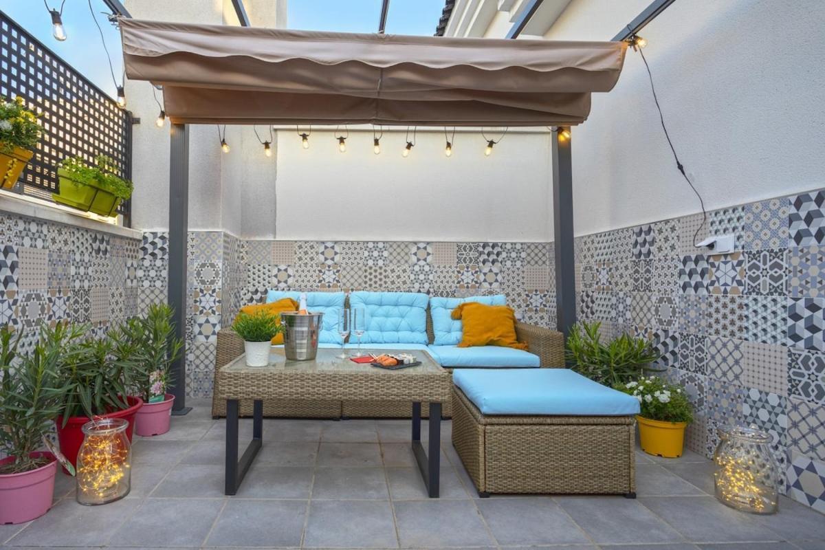 -Malagasunapts- Privateterrace Freeparking Pool Exteriör bild